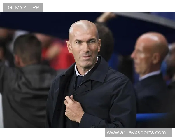 回顾齐达内执教皇马五年辉煌历程十年前今天他首次上任