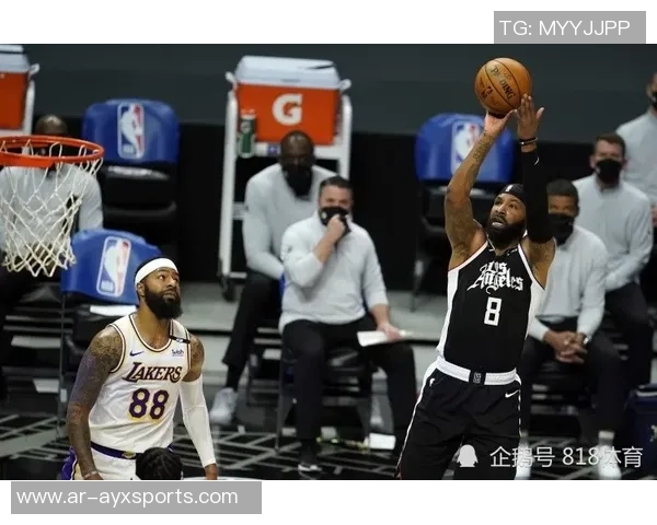 小哈达威神勇表现12投8中三分5中9砍下25分助球队险胜正负值高达27 小哈达威神勇表现12投8中三分5中9砍下25分助球队险胜正负值高达27